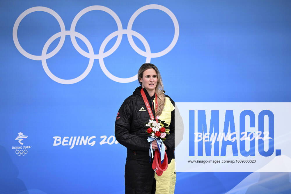 GEISENBERGER Natalie Team GER Olympiasiegerin Rodeln der Frauen Siegerehrung am Dienstag den 08.02.2022 in Yanqing Olympische Winterspiele 2022 in Peking China