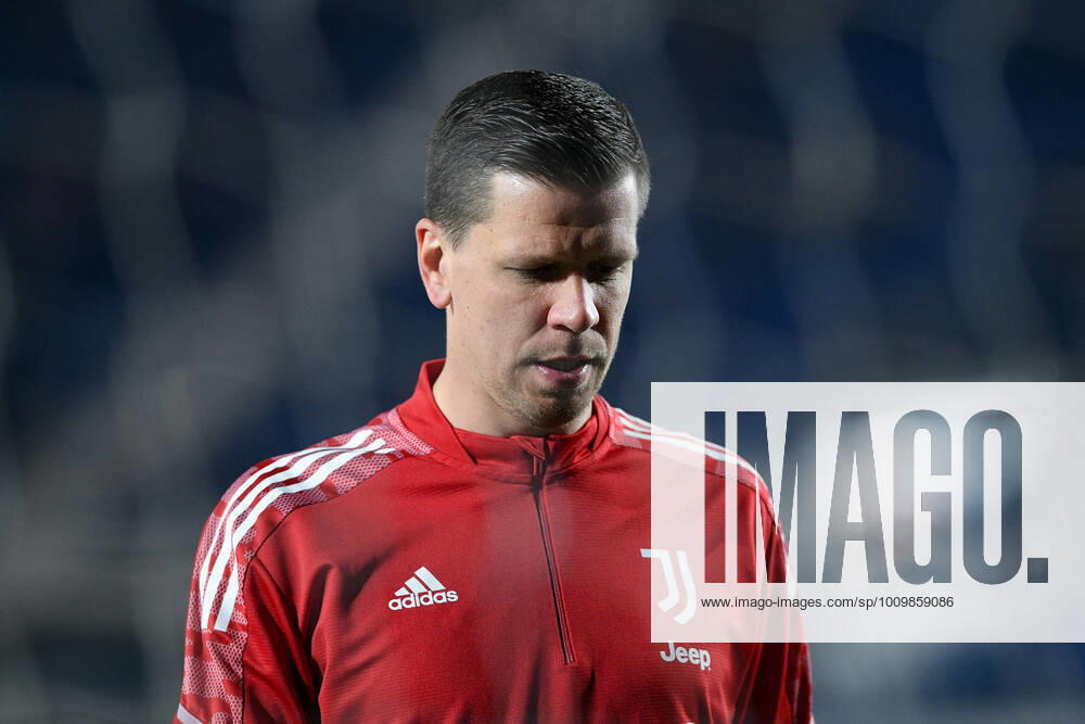 Atalanta BC v FC Juventus - Serie A Wojciech Szczesny of FC Juventus looks on during the Serie A match between Atalanta BC and FC Juventus at Gewiss Stadium, Bergamo, Italy on 13 February 2022. Bergamo Bergamo Italy