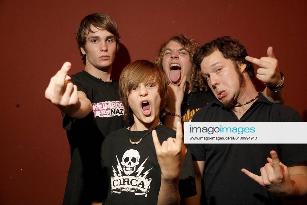 12 Fotoshooting: Die Killerpilze, im Backstage vor ihrem Konzert im berliner Silverwings, Punkrock, Tenniepunk, Deutschrock Berlin Deutschland, germany