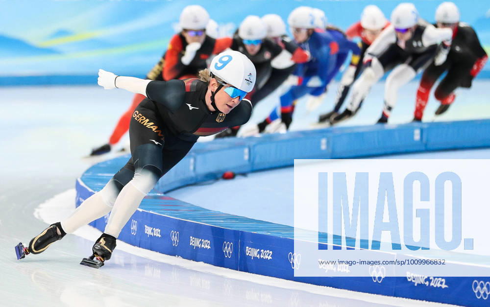 Claudia Pechstein (front) of Germany competes in a women s Speed skating, Eisschnelllauf mass start semifinal at the 2022 Winter Olympic Games, Olympische Spiele, Olympia, OS at the National Speed Skating Oval. Sergei Bobylev TASS TS1243AB
