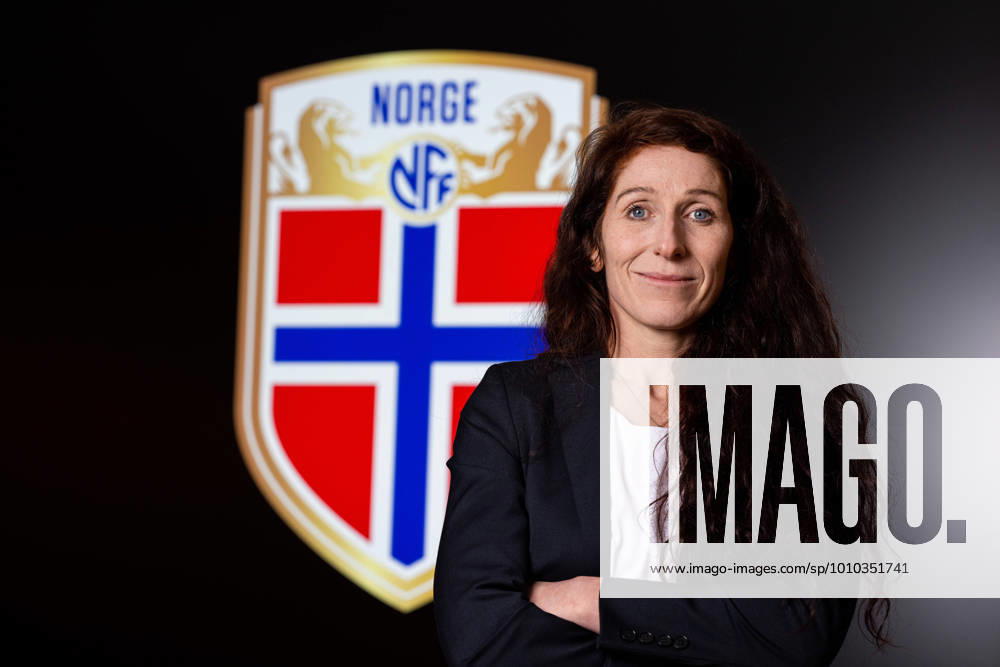 Lise Klaveness poses for a portrait ahead of becoming the new president of the Norwegian Football Association (NFF) on March 5, 2022 in Oslo. Photo: Vegard Grott BILDBYRAN kod VG VG0247 bbeng fotball fotboll football norge norway portrett porträtt portraits
