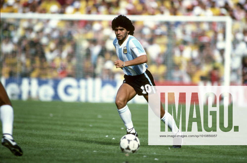 Argentina v Brazil FIFA World Cup, WM, Weltmeisterschaft, Fussball 02 July 1982 Barcelona - FIFA World Cup - Argentina v Brazil - Diego Maradona of Argentina - (photo by Mark Leech) Barcelona Spain