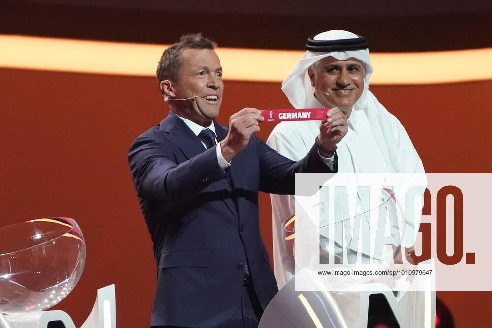 KW13 Lothar Matthäus (Deutschland) zieht Deutschland - Doha 01.04.2022: WM-Endrunden Auslosung im DECC in Doha