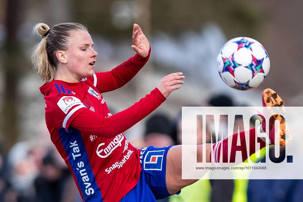 Vittsjös Julia Tunturi under fotbollsmatchen i Damallsvenskan mellan Vittsjö och FC Rosengard den 3 april 2022 i Vittsjö.