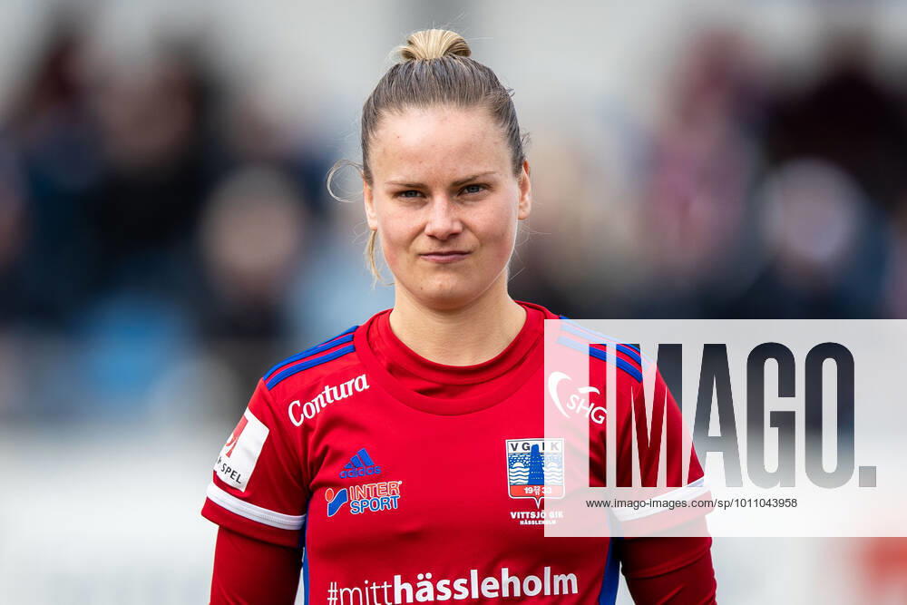 Vittsjös Julia Tunturi under fotbollsmatchen i Damallsvenskan mellan Vittsjö och FC Rosengard den 3 april 2022 i Vittsjö.