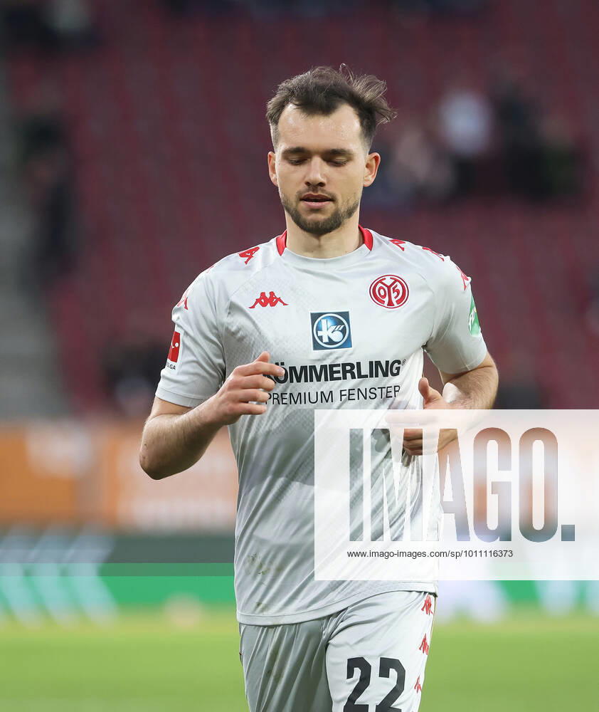 Kevin Stöger (FSV Mainz 05), FC Augsburg vs. FSV Mainz 05, 26. Spieltag; DFL REGULATIONS PROHIBIT ANY USE OF PHOTOGRAPHS AS IMAGE SEQUENCES AND OR QUASI-VIDEO.