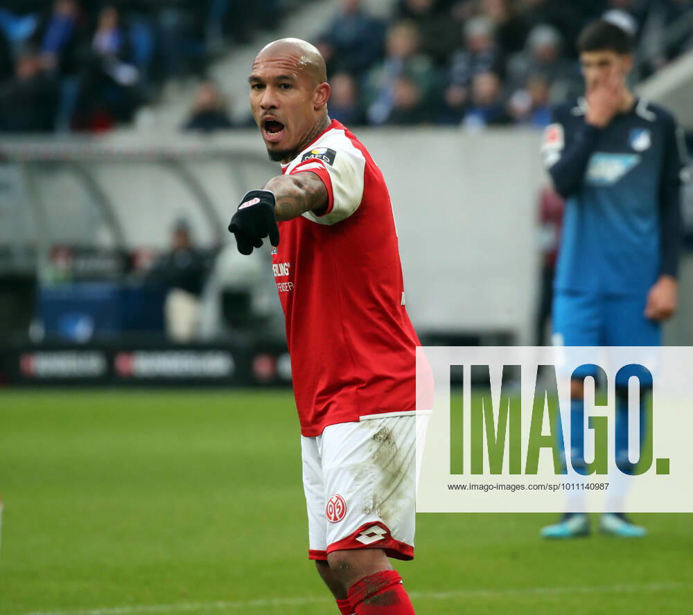 TSG 1899 Hoffenheim - 1. FSV Mainz 05 Deutschland, Sinsheim, 10.02.2018, Fussball, Bundesliga, Saison 2017 2018, TSG 1899 Hoffenheim - 1. FSV Mainz 05: Nigel de Jong (1. FSV Mainz 05).