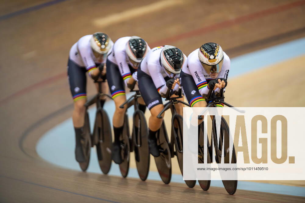 KW16 Deutschland Bahnvierer Frauen Track Nations Cup Glasgow 2022 Team Deutschland, Bahnvierer Frauen Qualifikation: BRAUSSE Franziska, KLEIN Lisa, KROGER Mieke, SUSSEMILCH Laura Tissot UCI Track Nations Cup, Sir Chris Hoy Velodrome Glasgow. UCI Bahnradsport-Nationencup Bahnradsport Wettbewerb, der durch die Union Cycliste Internationale organisiert wird.