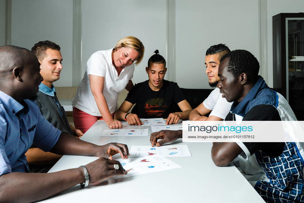 IMAGO Creative: Gesellschaft, Integration integration,sprachunterricht,migration,flüchtlinge