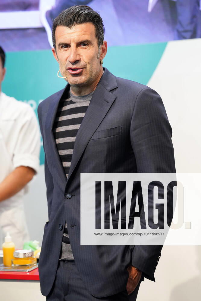 Portuguese football legend Luis Figo performs a show-cooking by Epigen Healthy Bite during the Salon Gourmets 2022. April 26, 2022. (2022042642)