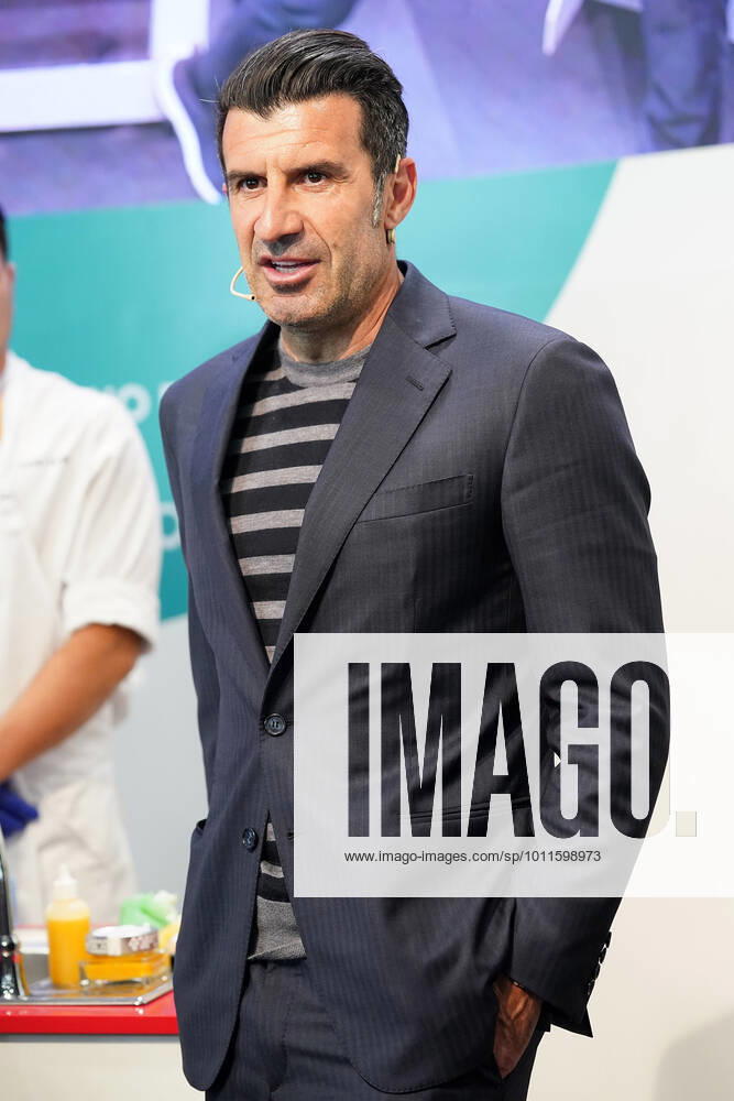 Portuguese football legend Luis Figo performs a show-cooking by Epigen Healthy Bite during the Salon Gourmets 2022. April 26, 2022. (2022042646)