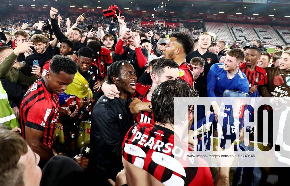 KW18 Mandatory Credit: Photo by James Marsh Shutterstock (12922043az) Players celebrate after gaining promotion to the Premier League. AFC Bournemouth v Nottingham Forest, EFL Sky Bet Championship, Football, Vitality Stadium, Bournemouth, UK - 03 May 2022 AFC Bournemouth v Nottingham Forest, EFL Sky Bet Championship, Football, Vitality Stadium, Bournemouth, UK