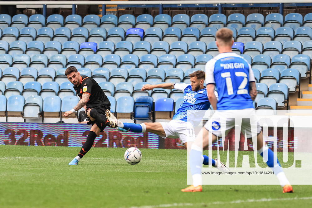 Sky Bet Championship Peterborough v Blackpool Owen Dale 7 of Blackpool shoots on goal Peterborough Weston Homes Stadium Cambridgeshire United Kingdom