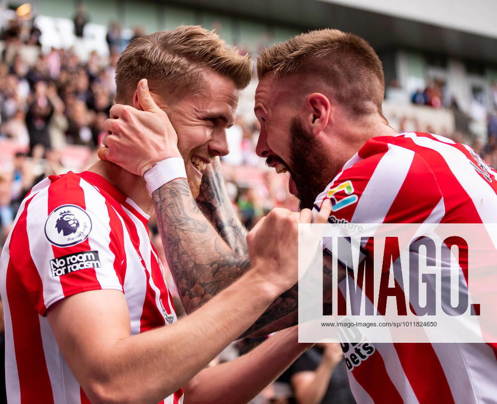 KW18 Brentford v Southampton - Premier League Kristoffer Ajer of Brentford celebrates after scoring during the Premier League match between Brentford and Southampton at the Brentford Community Stadium, Brentford on Saturday 7th May 2022.