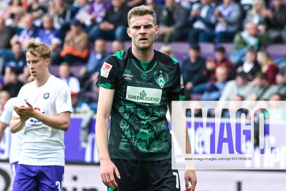 Fußball: 2. Bundesliga, Saison 2021 2022, 33. Spieltag, FC Erzgebirge Aue - SV Werder Bremen am 08.05.2022 in Erzgebirgsstadion in Aue-Bad Schlema. -TK- Bremens Marvin Ducksch schreit wütend. DFL REGULATIONS PROHIBIT ANY USE OF PHOTOGRAPHS AS IMAGE SEQUENCES AND OR QUASI-VIDEO.