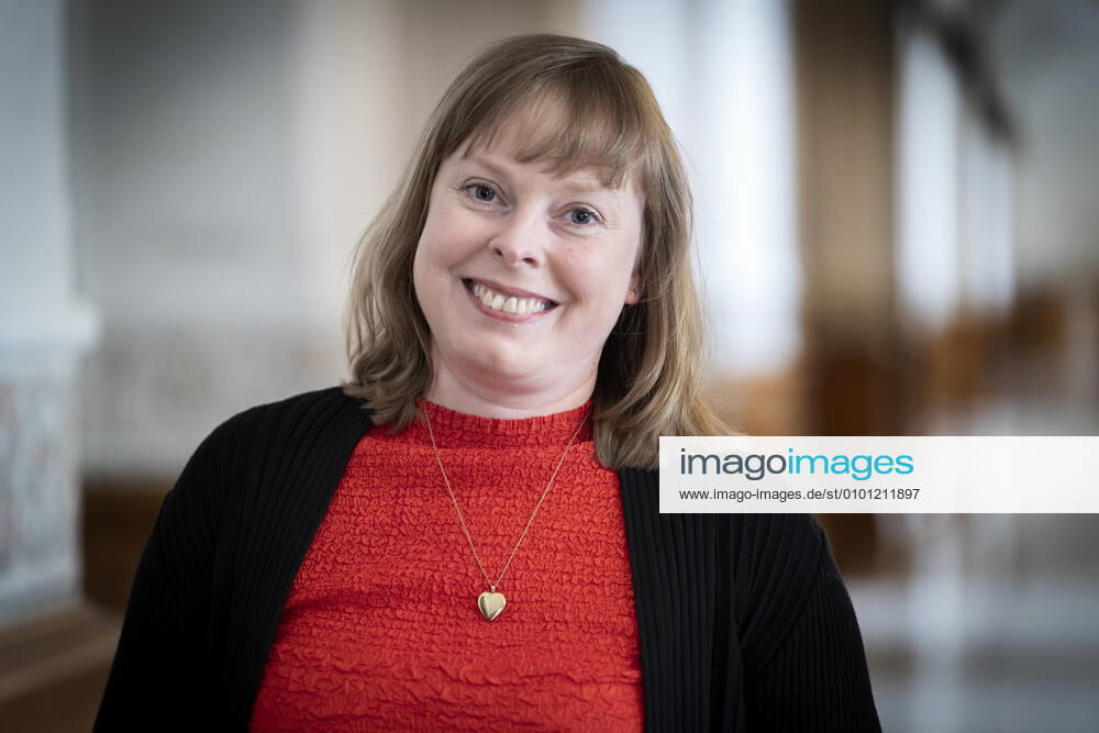 Kulturminister Joy Mogensen (S) er kaldt i aabent samraad om udbuddet af en ny digital public service-radiokanal paa Christiansborg, onsdag den 27. maj 2020. Ministeren skal blandt andet svare paa hvilke droeftelser om udbudsprocessen, der har vaeret internt i ministeriet og internt i regeringen, foer og efter udbuddet blev afgjort.. , Copenhagen Denmark