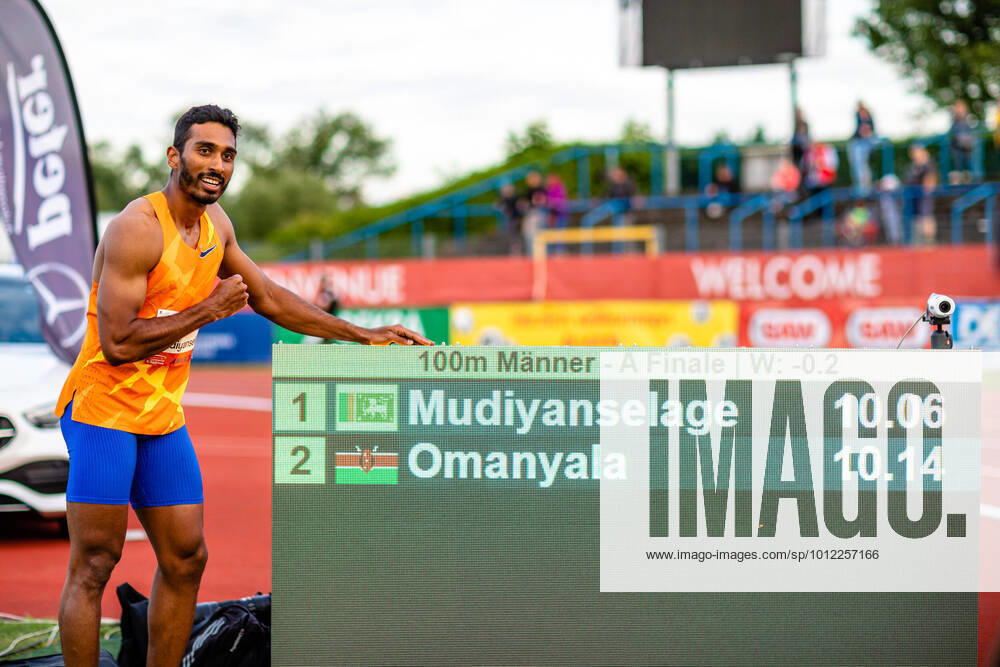 KW21 Anhalt Meeting 2022 Yupun Abeykoon Mudiyanselage mit Meetingrekord waehrend des Internationalen Anhalt Leichtathletik Meeting 2022 im Paul-Greifzu-Stadion am 25. May 2022 in Dessau-Rosslau, Sachsen-Anhalt, Deutschland