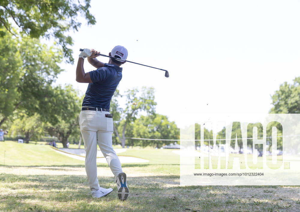 FORT WORTH, TX - MAY 28, 2022 - C.T. Pan of Chinese Taipei plays the third round of the 2022 Charles Schwab Challenge PGA, Golf Herren at Colonial Country Club in Fort Worth, Texas Fort Worth USA - ZUMAsc5_ 20220528_zaf_sc5_025
