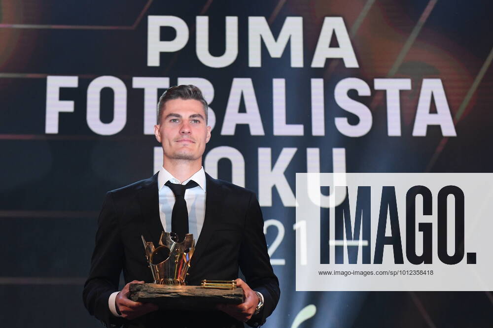 KW21 Fußball, Patrick Schick ist tschechiens Fußballer des Jahres 2021 Patrick Schick, playing for Bundesliga s Leverkusen, won the title of the Czech Footballer of the Year for 2021 in a poll organised by the Czech Football Association (FACR) in Prague, Czech Republic, May 29, 2022, (CTKxPhoto KaterinaxSulova) CTKPhotoP2022052905190