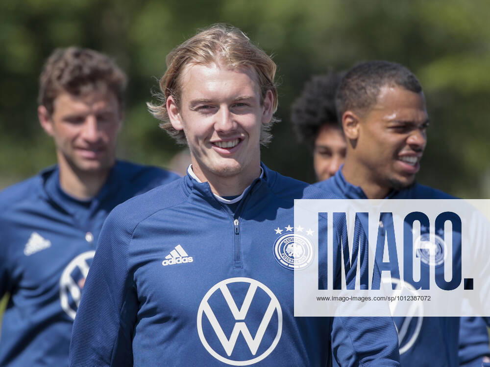 Fussball - DFB - Nationalmannschaft Deutschland - Training in Herzogenaurach - HMB JuBe - Julian Brandt