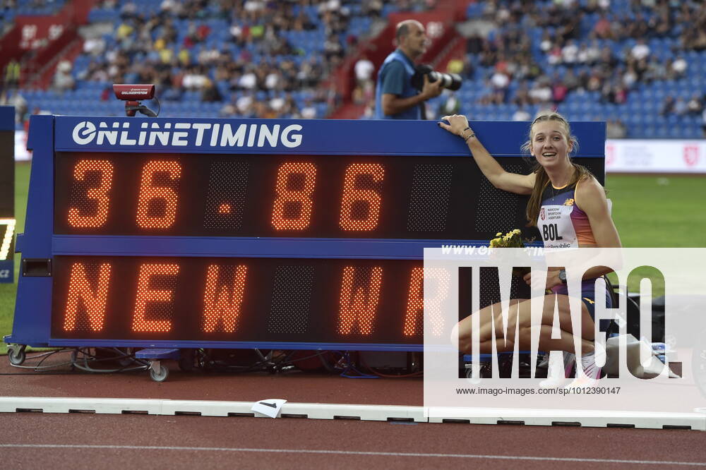KW22 Dutch track and field athlete Femke Bol wins the women’s 400-meter hurdles, setting a world record during Golden Spike, international athletic meet of Continental Tour - Gold category in Ostrava, Czech Republic, May 31, 2022. (CTKxPhoto JaroslavxOzana) CTKPhotoP2022053107264 jao