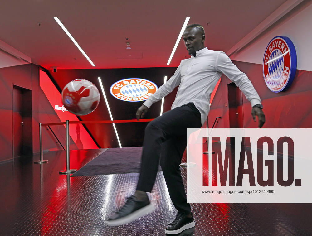 Praesentation von Sadio ManŽ, Allianz Arena Muenchen, Fussball, im Bild: Sadio Mane ( FC Bayern)