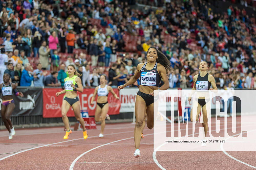 KW25 Schweizer Meisterschaften 2022 (24.06.2022) Mujinga Kambundji (STB Leichtathletik, SUI, 294) gewinnt die 100 m der Frauen in neuer Rekordzeit von 10.89 sec bei den Schweizer Meisterschaften 2022 in Zuerich, on Friday