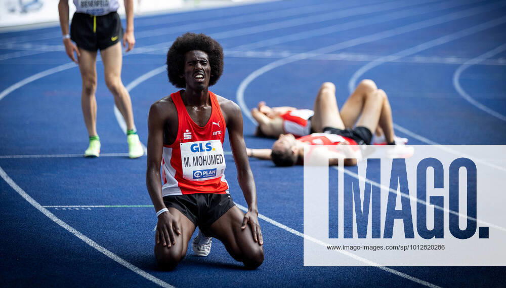 KW25 Deutsche Leichtathletik-Meisterschaften; Berlin, 25.06.2022 Mohamed Mohumed (LG Olympia Dortmund) wird Deutscher Meister ueber 5000m der Maenner; Deutsche Leichtathletik-Meisterschaften am 25.06.2022 im Olympiastadion in Berlin.
