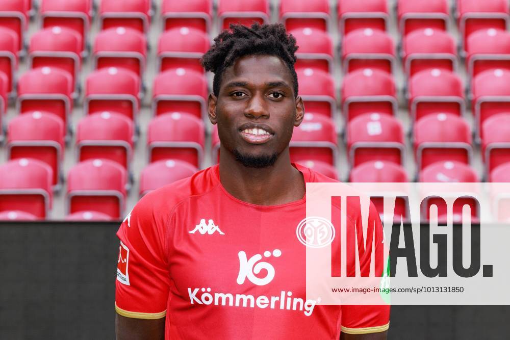 Mainz, MEWA-Arena, 11.07.2022, Mannschaftsfoto 1. Bundesliga - 1.FSV Mainz 05, Danny da Costa (21)