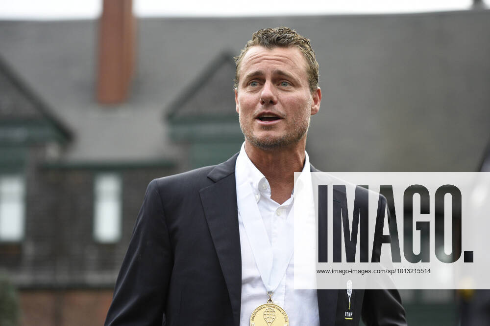 Bilder des Jahres 2022, Sport 07 Juli NEWPORT, RI - JULY 16: Lleyton Hewitt looks on during a reception in his honor on July 16, 2022, during the International Tennis Hall of Fame induction ceremony in Newport, RI. (Photo by Erica Denhoff Icon Sportswire) TENNIS: JUL 16 Hall of Fame Open Icon22071626