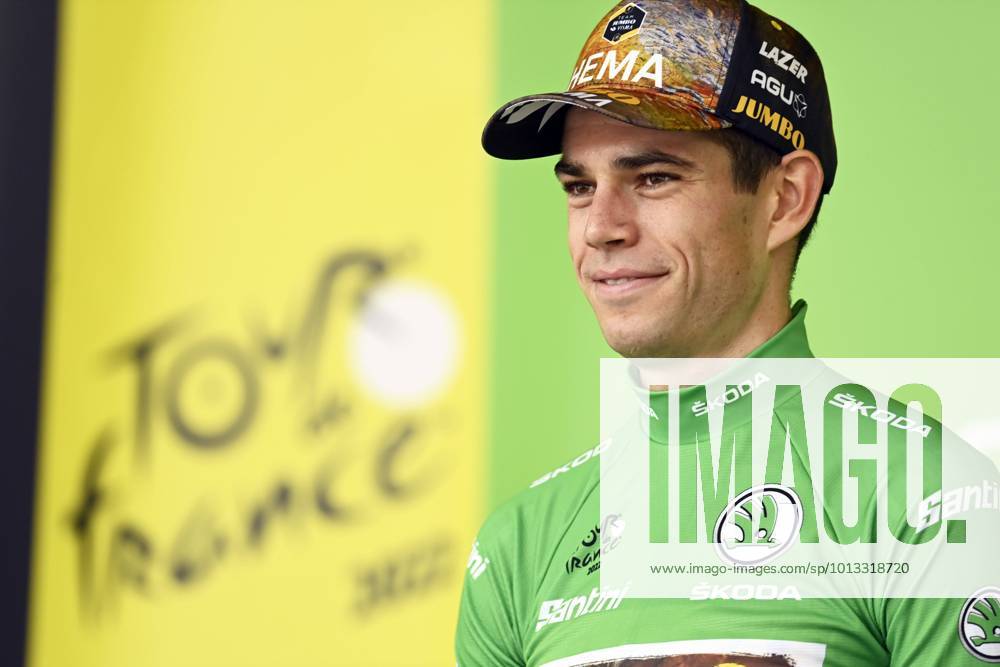 CAHORS, FRANCE - JULY 22 : Van Aert Wout (BEL) of Team Jumbo-Visma green jersey during stage 19 of the 109th edition of the 2022 Tour de France cycling race, a stage of 189 kms with start in Castelnau-Magnoac and finish in Cahors on July 22, 2022 in Cahors, France, 22 07 2022 ( Motordriver Kenny Verfaillie - Tour de France 2022 - Stage 19 PhotoNews Panoramic