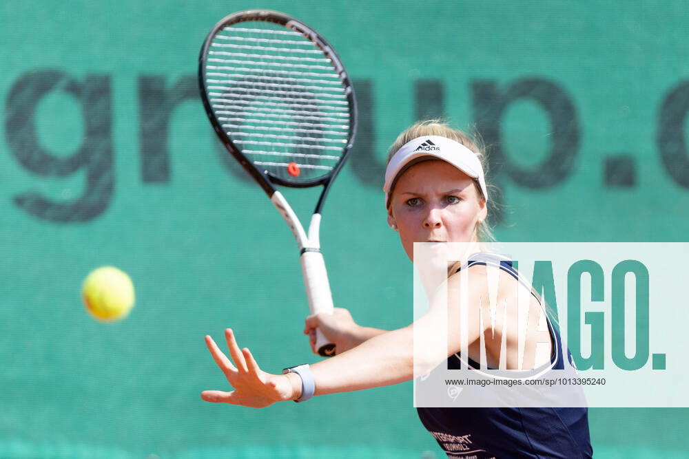 TC Bad Vilbel II - TC Bad Homburg, Hessenliga Damen Alexandra Bezmenov (TC Bad Homburg, 6). Tennis-Hessenligaspiel der Damen zwischen dem TC Bad Vilbel und dem TC Bad Homburg am 23. Juli 2022 in Bad Vilbel. , Bad Vilbel Hessen Deutschland
