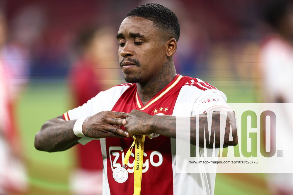 AMSTERDAM - Steven Bergwijn of Ajax during the Johan Cruijff Scale match between Ajax Amsterdam and PSV Eindhoven at the Johan Cruijff Arena on July 30, 2022 in Amsterdam, Netherlands. ANP VINCENT JANNINK Johan Cruyff Shield 2022 2023 ANPxSportx IVx
