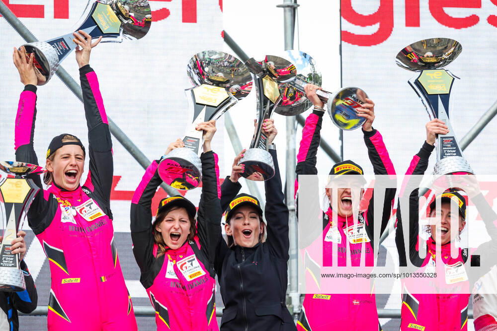 KW30 83 Iron Dames, Ferrari 488 GT3 of Rahel FREY, Sarah BOVY, Michelle GATTING, Doriane PIN, podium during the TotalEnergies 24 hours of Spa 2022, 7th round of the 2022 Fanatec GT World Challenge Europe Powered by AWS, from July 27 to 31, 2021 on the Circuit de Spa-Francorchamps, in Stavelot, Belgium - AUTO - 24 HOURS OF SPA 2022 DPPI Panoramic 20220731_G00D1985