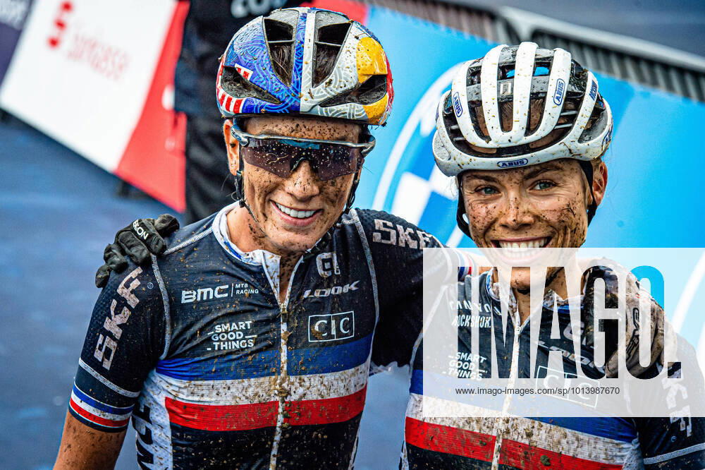 KW33 FERRAND PREVOT Pauline, LECOMTE Loana: UEC MTB Cycling European Championships - Munich 2022 FERRAND PREVOT Pauline ( FRA ) France - LECOMTE Loana ( FRA ) France Querformat - quer - horizontal - Landscape - Event Veranstaltung: UEC MTB Cycling European Championships 2022 - Category Kategorie: Cycling - MTB European Championships - Elite Women - Location Ort: Europe Germany - Bavaria - Munich - Olympic Parc - Discipline: MTB - Distance: ... - Date Datum: 20.08.2022 Saturday Day 2 -