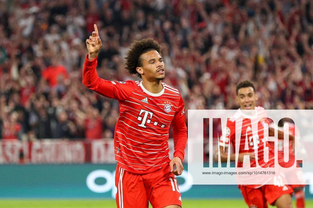 Torjubel von Leroy Sane 10 (FC Bayern Muenchen) zum 2:0, FC Bayern Muenchen vs. FC Barcelona, Barca Champions League, Fussball, Vorrunde, 13.09.2022 Muenchen Bayern Deutschland
