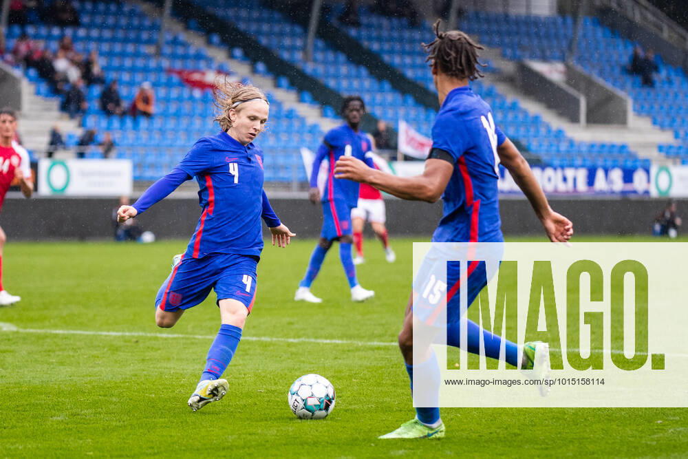 Denmark U19 v England U19, UEFA U19 Championship qualifier, Hobro, Denmark Hobro, Denmark. 27th, September 2022. Sammy Braybrooke (4) of England seen during the UEFA U19 Championship qualifier between Denmark and England at DS Arena in Hobro. Hobro Denmark