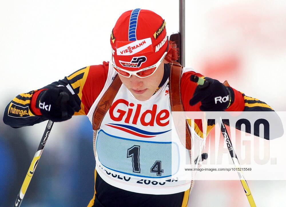 Oslo 20030213 Kati Wilhelm from Germany in action during the World Biathlon Cup women relay in Holmenkollen, Oslo, Norway, Thursday, February 12, 2003. Photo Knut Fjeldstad SCANPIX Code 20520 Oslo Norway BILDER