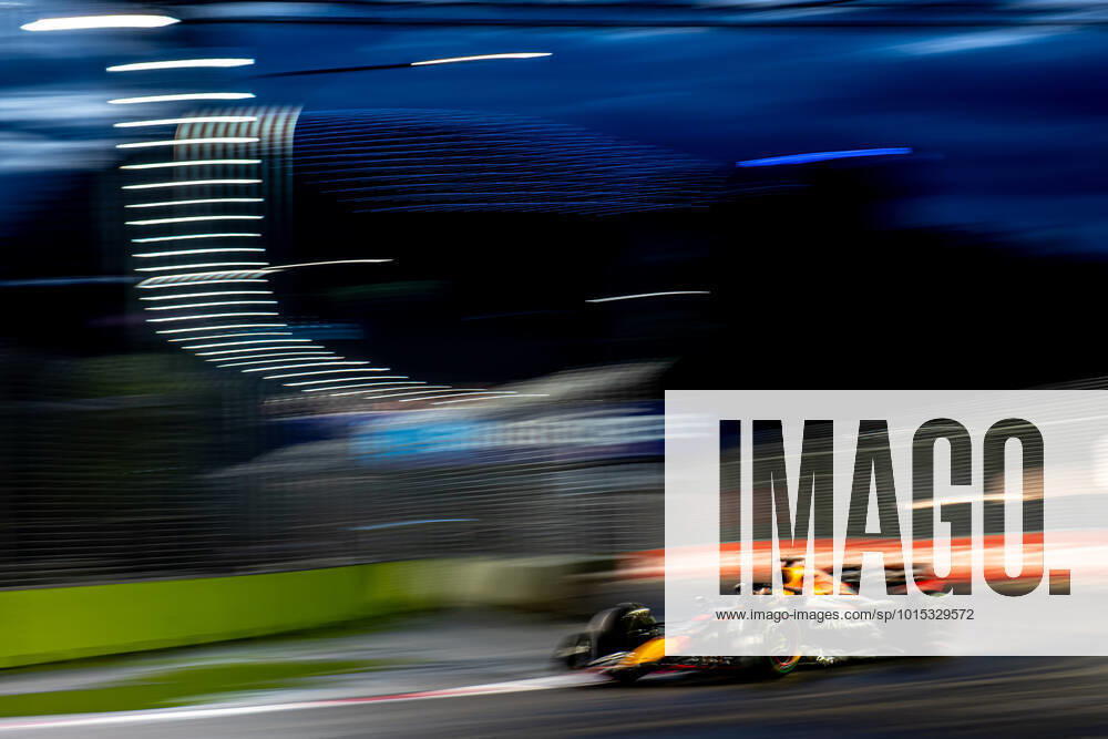 MARINA BAY, SINGAPORE: Max Verstappen, racing for the Red Bull Racing team during the 2022 Formula 1 Singapore Grand Prix at the Marina Bay Street Circuit in Marina Bay, Singapore.