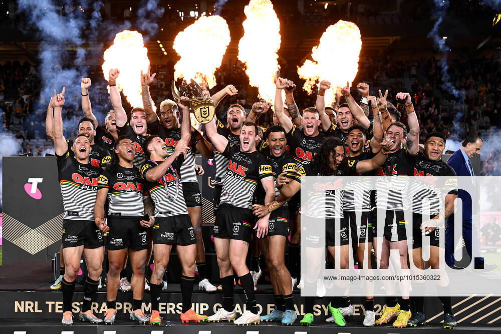 KW39 NRL GRAND FINAL, Panthers players celebrate winning the NRL Premiership Grand Final match between the Penrith Panthers and the Parramatta Eels at Accor Stadium in Sydney, Sunday, October 2, 2022. ( NO ARCHIVING, , NO USE IN BOOKS WITHOUT CONSENT SYDNEY NEW SOUTH WALES AUSTRALIA