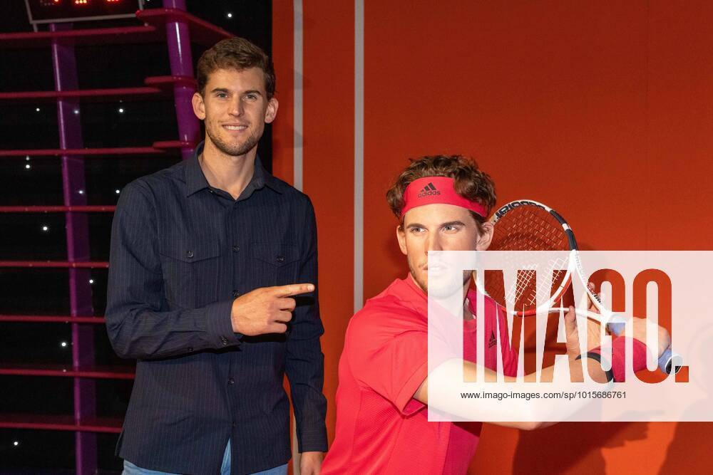 KW40 TENNIS - Dominic Thiem wax figure unveiling VIENNA,AUSTRIA,06.OCT.22 - TENNIS - Dominic Thiem wax figure unveiling at Madame Tussauds Vienna. Image shows Dominic Thiem (AUT) and his wax figure. GEPAxpictures Eisner
