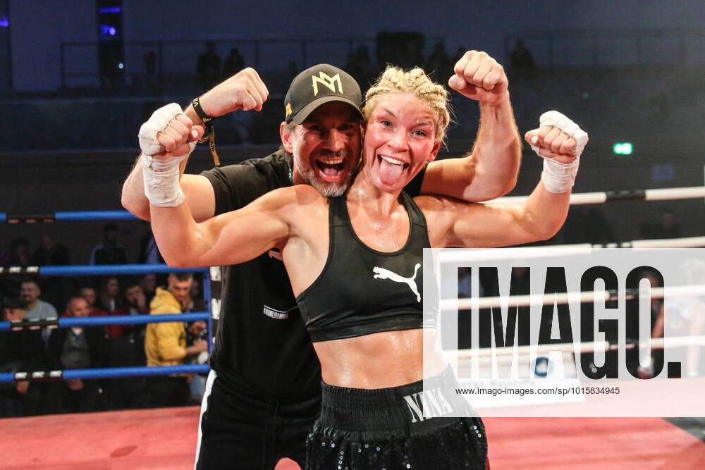 KW40 Boxen: KUC Boxing, Falkensee, 08.10.2022 Nina Meinke (GER) - Karina Szmalenberg (Pol) Falkensee Germany