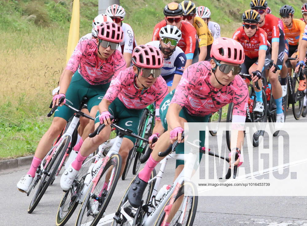 Utsunomiya, Japan - American cyclist Neilson Powless of EF Education-Easypost leads a pack of cyclists at the Japan Cup Cycle Roadrace in Utsunomiya, 100km north of Tokyo on Sunday, October 16, 2022. Powless won the race while his teammate Andrea Piccolo of Italy finished the second. Noxthirdxpartyxsales (0170945855st)