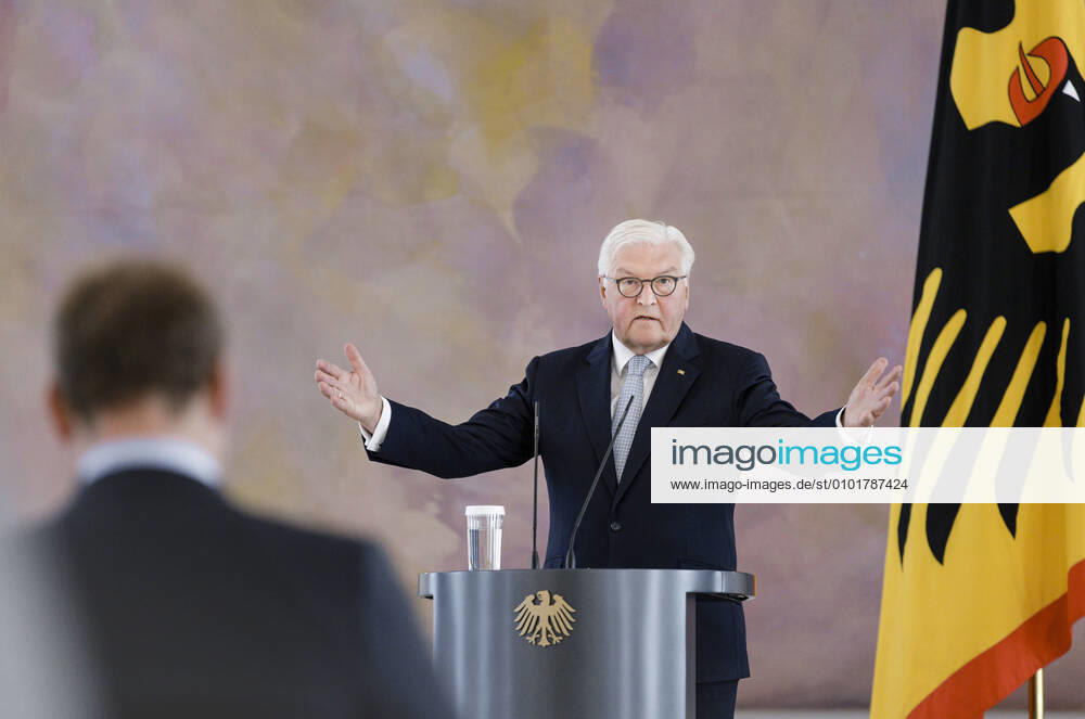 Bundespraesident Frank-Walter Steinmeier, aufgenommen im Rahmen eines Gespraechs zur beruflichen Bildung in Zeiten der Corona-Pandemie in Berlin. 23.06.2020. Berlin Deutschland