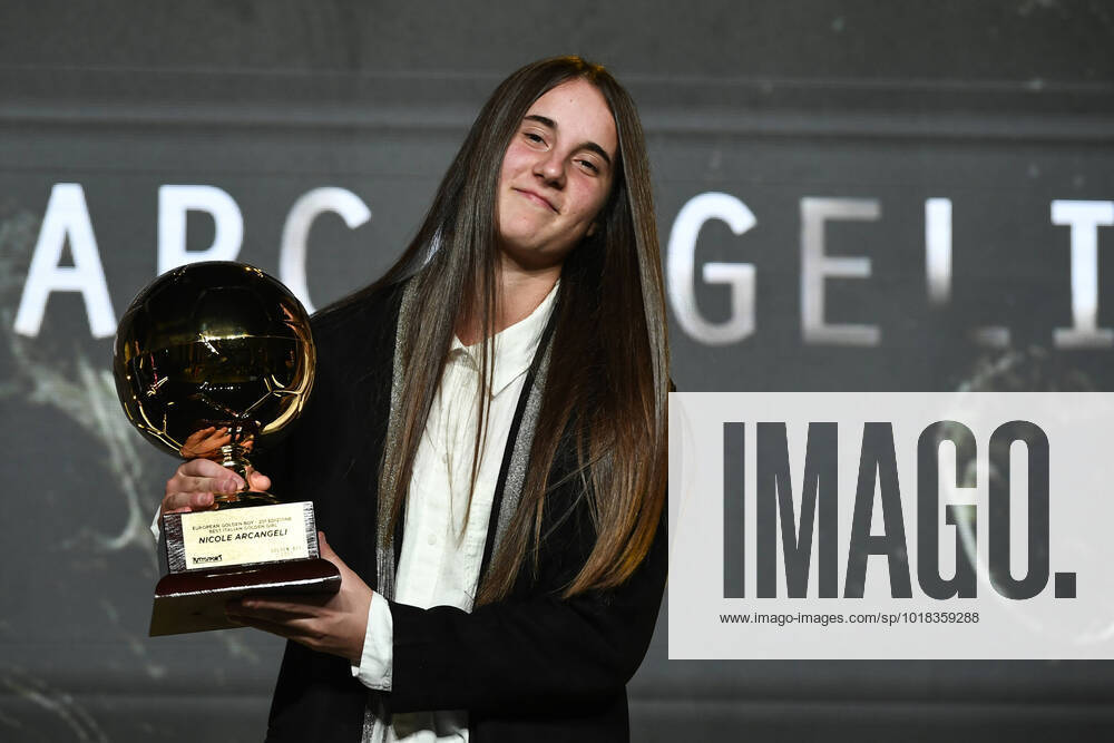 KW45 Foto LaPresse - Fabio Ferrari 07 Novembre 2022 Torino, Italia - - Calcio -Golden Boy 2022 - Premio calcistico come miglior Under 21 di Europa istituito da Tuttosport.Nella foto: Best Italian Golden Girl Nicole Arcangeli November 07, 2021 Torino, Italy- sport - Soccer - Golden Boy Awards 2022 - The Award as the best Under-21 in Europe by Tuttosport.In the pic: Best Italian Golden Girl Nicole Arcangeli