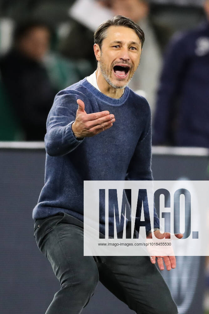 Trainer Niko Kovac (VfL Wolfsburg) - 1 Fussball Bundesliga Saison 2022-2023 Punktspiel VfL Wolfsburg vs. Borussia Dortmund in der Volkswagen Arena in Wolfsburg - Fussball,Deutschland,Mann,Männer