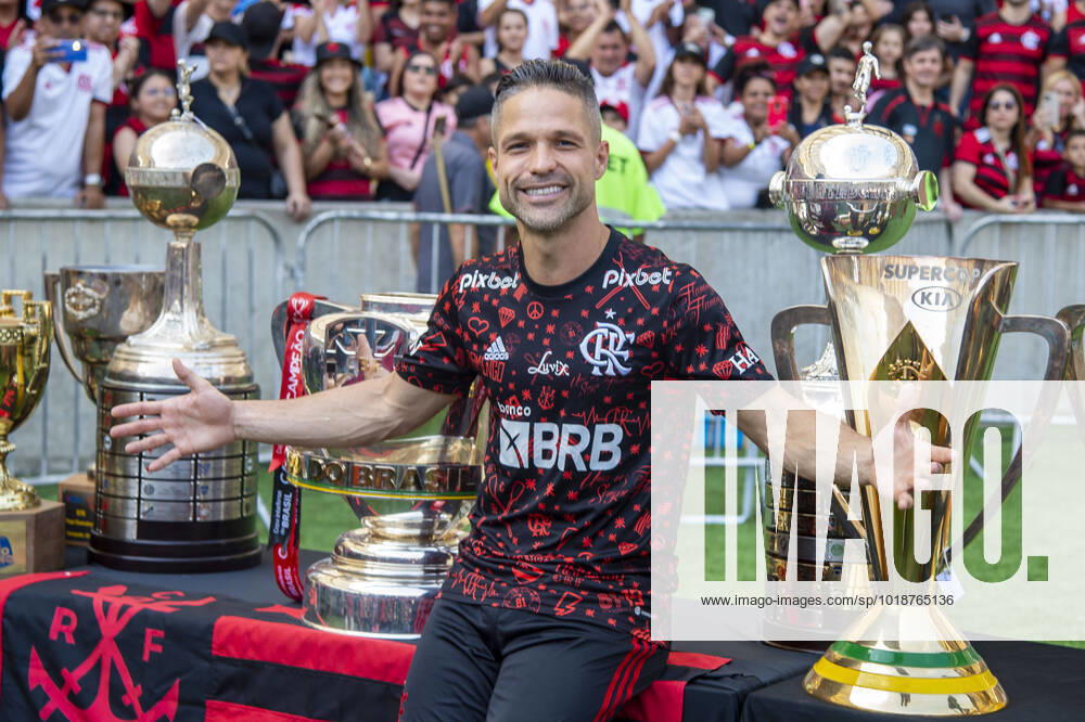 KW45 Flamengo x Avai RIO DE JANEIRO, RJ - 12.11.2022: FLAMENGO X AVAI - Farewell Diego during Flamengo x Avai held at Estádio do Maracanã for the 38th round of the 2022 Brazilian Championship, series A, this Saturday afternoon (12), in Rio de Janeiro, RJ. (Photo: Celso Pupo Fotoarena) x2292885x CelsoxPupo