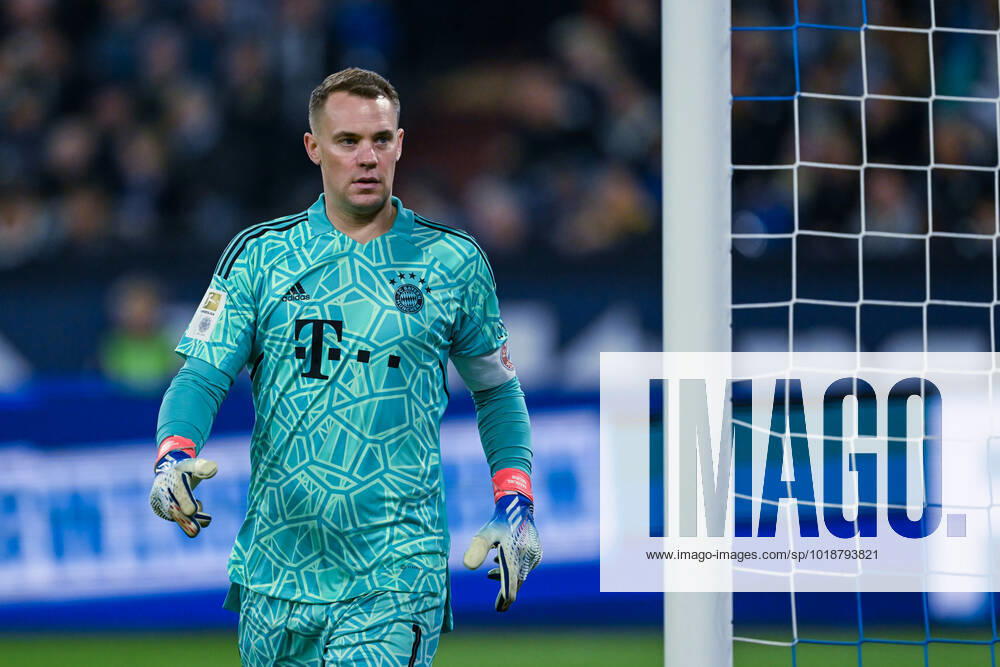 GER, 1.FBL, Bundesliga, FC Schalke 04 vs. FC Bayern München 12.11.2022, Veltins Arena, Gelsenkirchen, GER, 1.FBL, Bundesliga, FC Schalke 04 vs. FC Bayern München im Bild picture shows Torwart Manuel Neuer (FC Bayern München 1)