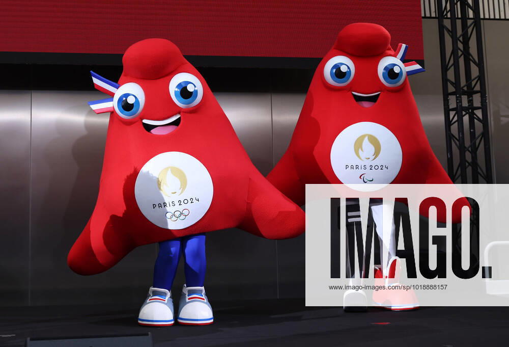 KW46 (221114) -- SAINT DENIS, Nov. 14, 2022 -- Photo taken on Nov. 14, 2022 shows the Phryges, unveiled as the official mascots of Paris 2024 Olympic and Paralympic Games during a press conference, PK, Pressekonferenz in Saint Denis, France. ) (SP)FRANCE-SAINT DENIS-PARIS 2024-MASCOT GaoxJing