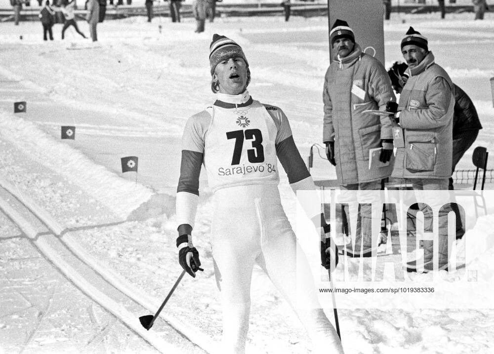 ARKIV 1984-02-13 Den svenska längdskidakaren Gunde Svan korsar mallinjen som segrare i samband med sitt guldlopp pa 15 km längdskidakning vid de olympiska vinterspelen i Sarajevo, Jugoslavien 13:e februari 1984. Sarajevo Bosnia-Hercegovina